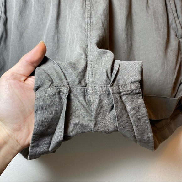 FAHERTY Arlie Linen/Tencel Blend Cuffed Day Shorts in Surplus Green Sz Medium - Picture 7 of 11